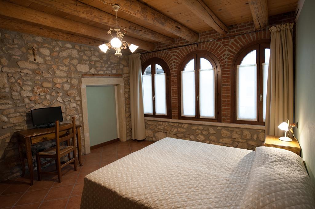 Agriturismo Corte Galvani Negrar Phòng bức ảnh